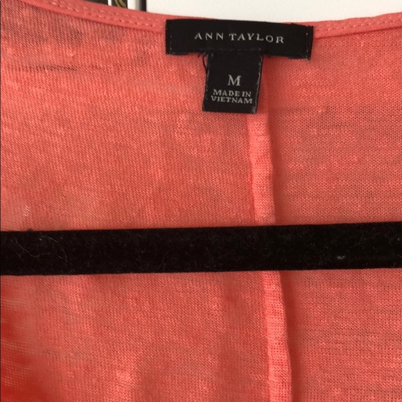 Ann Taylor V-neck slub knit T-shirt - Picture 2 of 4